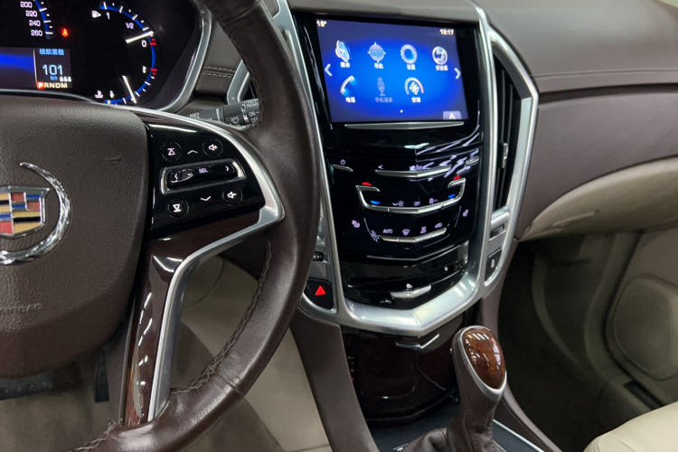 凯迪拉克SRX 2014款 3.0L 精英型中控内饰7003