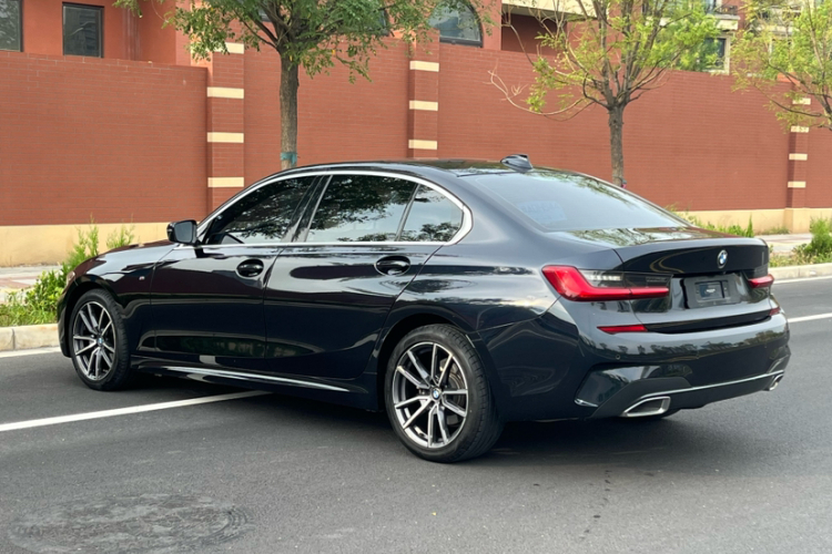 宝马3系 2020款 320Li M运动套装车身外观6005