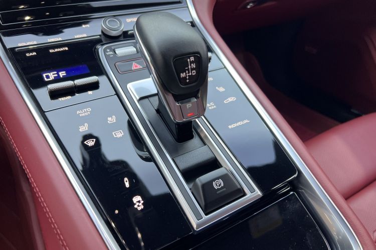 保时捷 Panamera新能源 2021款 Panamera 4 E-Hybrid 2.9T中控内饰7005