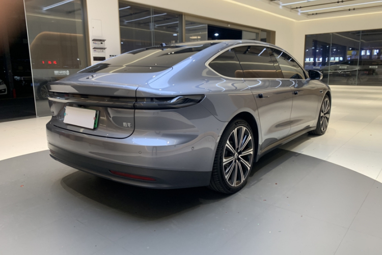 蔚来ET7 2024款 75kWh 行政签名版车身外观6002