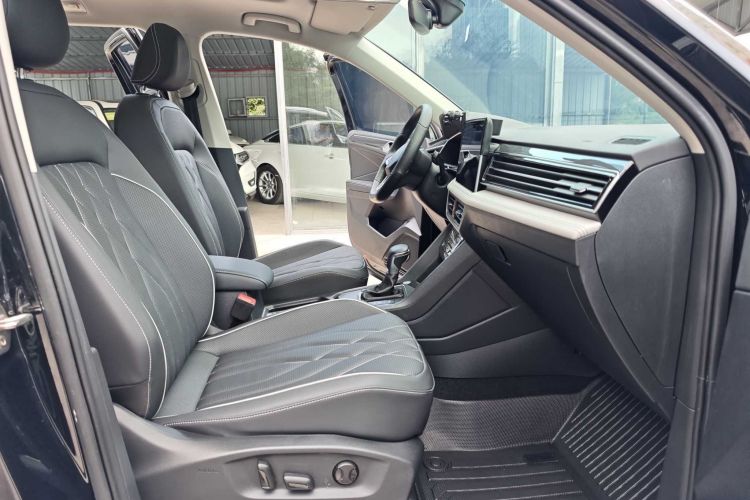 大众 途观L 2024款 330TSI 自动两驱R-Line越享版局部细节41