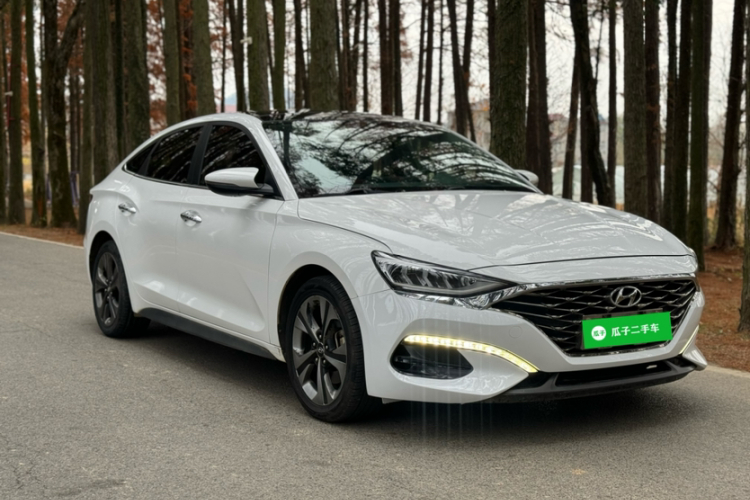 现代 菲斯塔 2019款 280TGDi 运动版 国VI车身外观6006