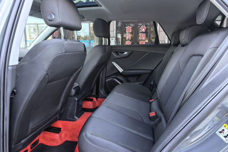 奥迪Q2L 2020款 35 TFSI 进取动感型中控内饰7002