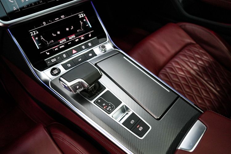 奥迪A7L 2024款 45 TFSI quattro 黑武士版中控内饰7005