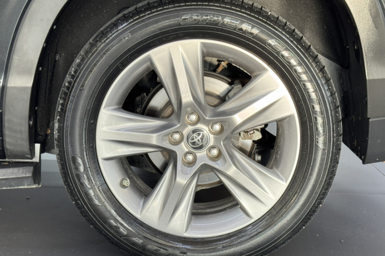 丰田 汉兰达 2018款 2.0T 四驱豪华版 7座 国V车身外观6006