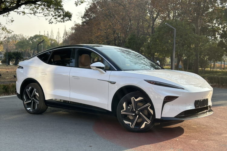 飞凡汽车 飞凡R7 2025款 长续版车身外观6002