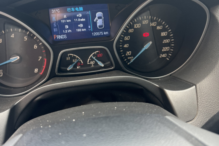 福特 福克斯 2012款 两厢 2.0L 自动豪华运动型中控内饰15