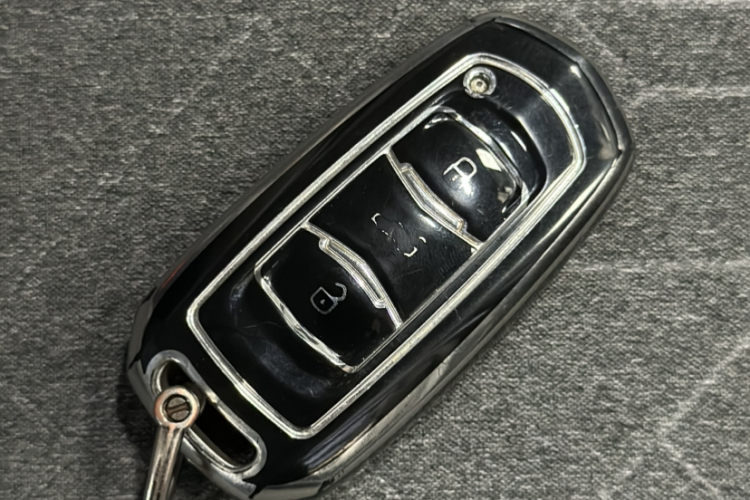 吉利银河 2024款 熊猫mini 200km 耐力熊中控内饰7001