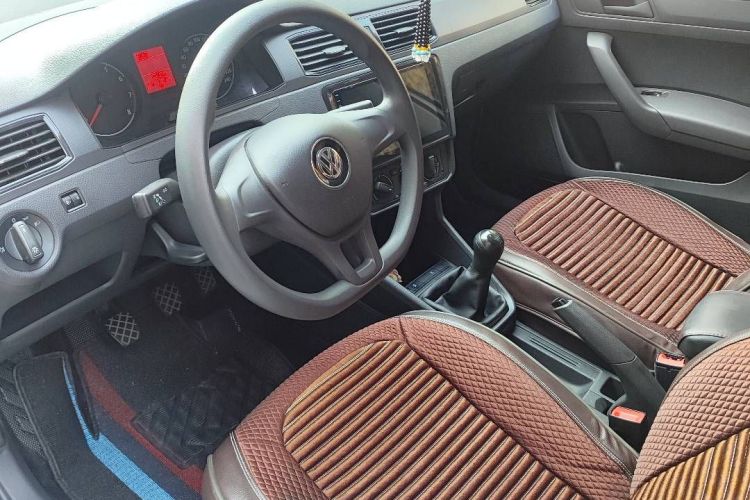 大众 桑塔纳 2021款 1.5L 手动风尚版中控内饰7003