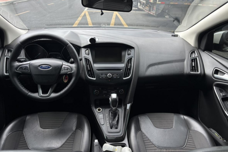 福特 福克斯 2015款 两厢 EcoBoost 180 自动精英型中控内饰7002