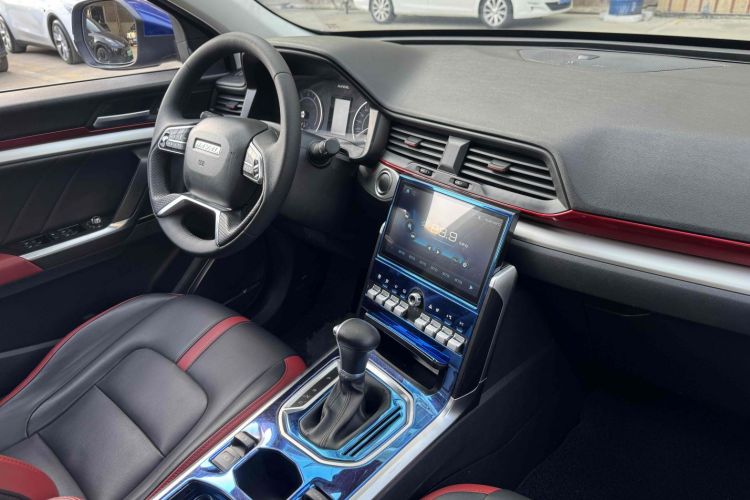 哈弗H4 2019款 1.5GDIT DCT豪华智联版 国V中控内饰7005