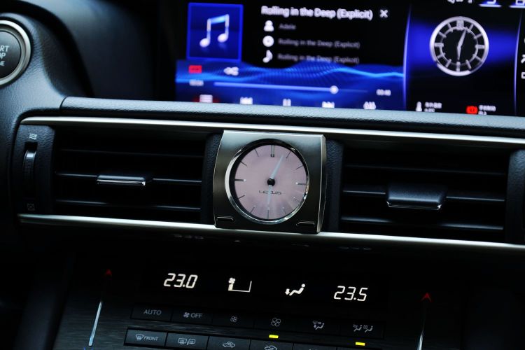 雷克萨斯IS 2017款 300 锋尚版局部细节9002