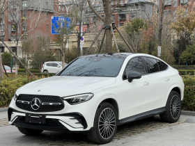 奔驰GLC轿跑 2024款 GLC 300 4MATIC 轿跑SUV