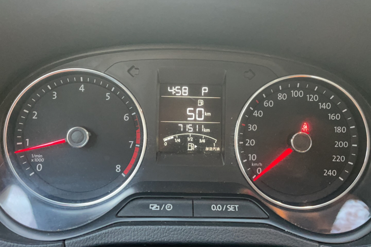 大众 Polo 2016款 1.6L 自动舒适型中控内饰15