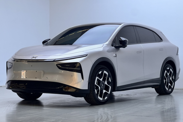 小鹏G7 2025款 702 超长续航 Max车身外观6010