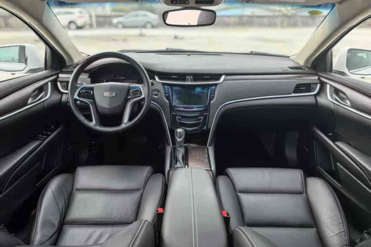 凯迪拉克XTS 2018款 28T 精英型中控内饰7013