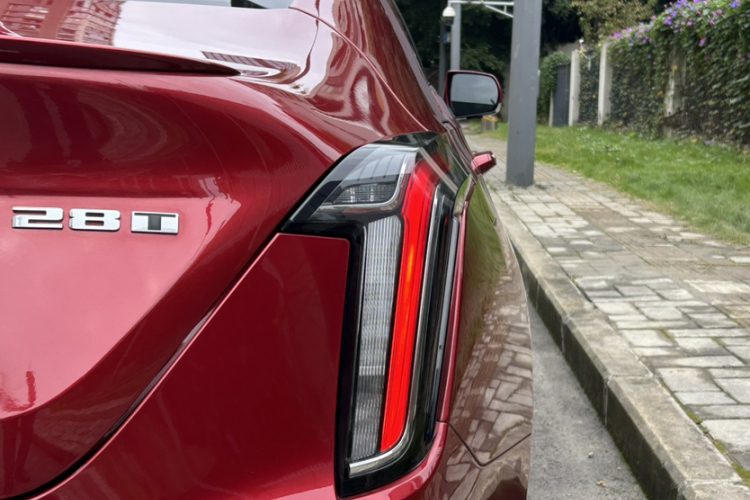 凯迪拉克CT4 2020款 28T 精英型车身外观6010