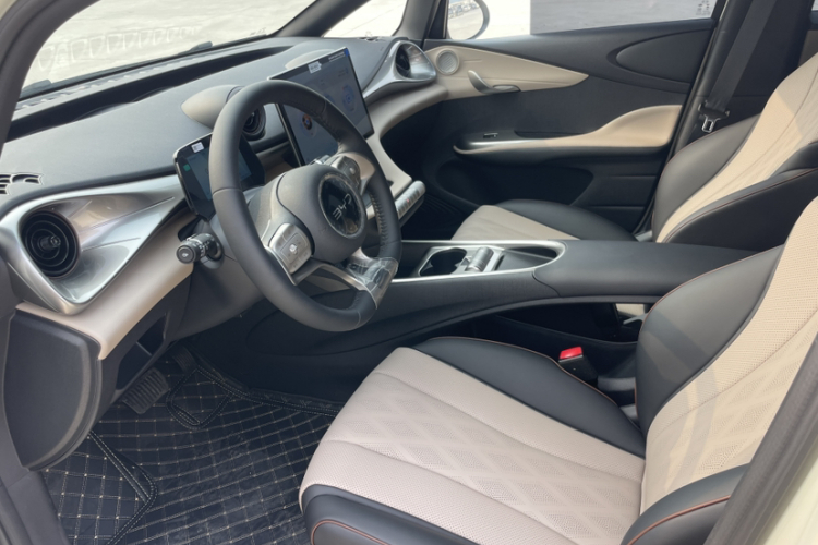 比亚迪 海豚 2025款 420km 自由版车身外观6012