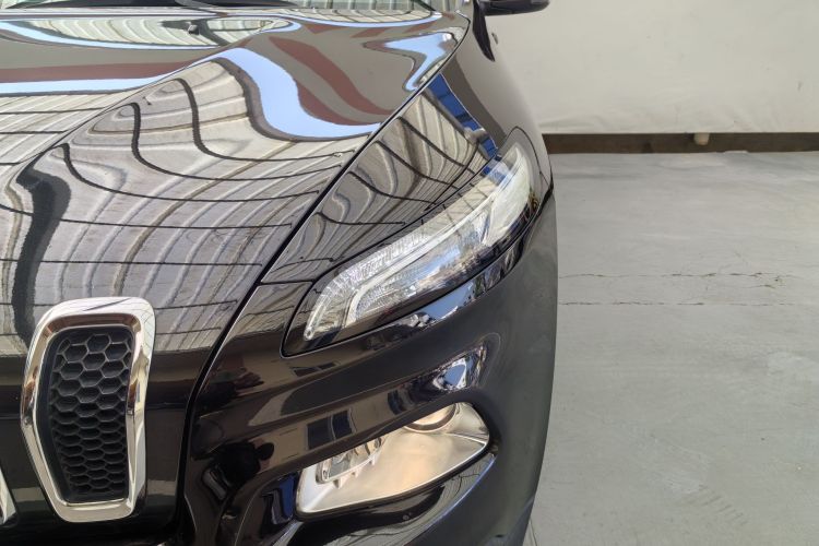 Jeep 自由光 2016款 2.4L 领先版车身外观6002