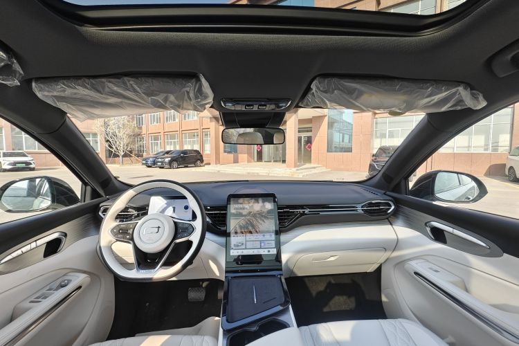 奔腾 悦意07 2025款 150km 心悦版中控内饰7003