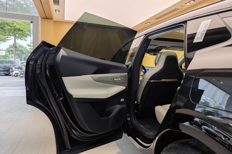 领克08 EM-P 2025款 245km 超长续航Halo车身外观6010