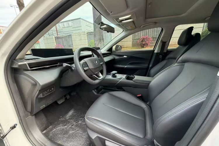 长安 逸动 2025款 蓝鲸 1.5T 500Bar尊贵型中控内饰7003