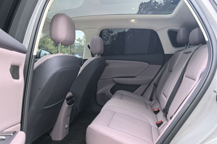 红旗天工06 2025款 520 智选版中控内饰7007