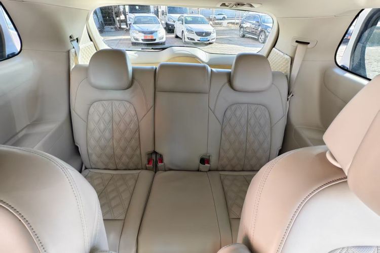 别克GL8 2023款 ES陆尊 舒适型中控内饰7004