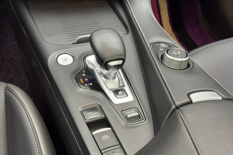 英菲尼迪QX50 2018款 2.0T 四驱菁英版中控内饰7004