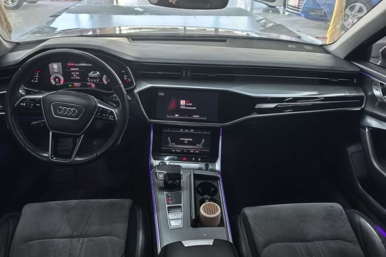 奥迪A6L 2023款 改款 45 TFSI 臻选动感型中控内饰7002