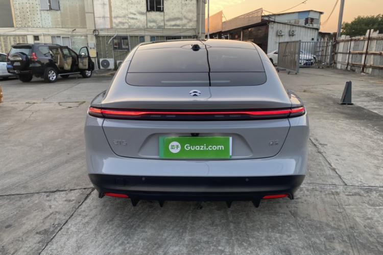 蔚来ET5 2024款 75kWh车身外观6005