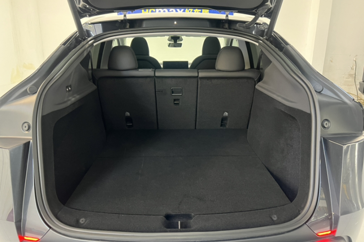 特斯拉 Model Y 2025款 后轮驱动版局部细节23