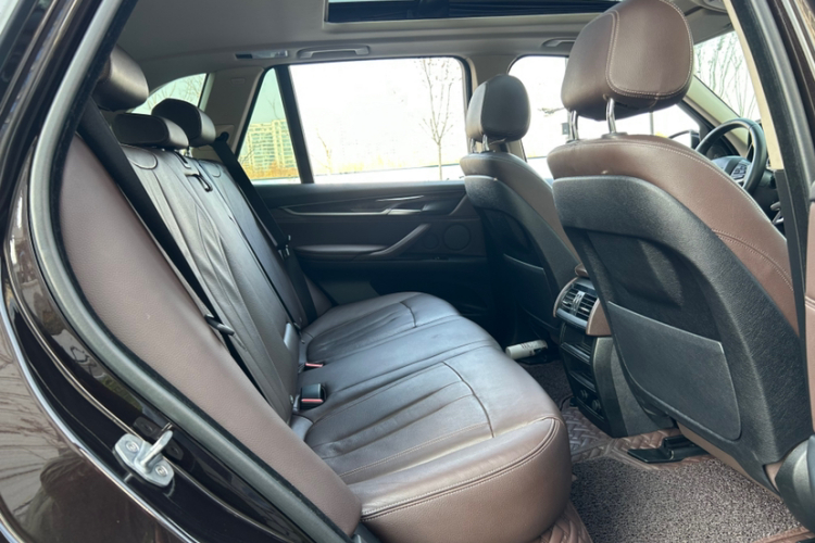 宝马X5(进口) 2018款 xDrive28i中控内饰7010