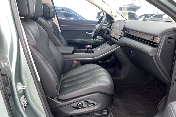 鸿蒙智行 问界M7 2022款 1.5T 四驱豪华版中控内饰7003