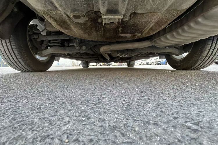 起亚K5 2014款 2.0L 手动GL局部细节9002