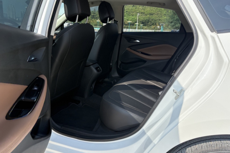 别克 威朗 2023款 Pro 乐享版中控内饰7003