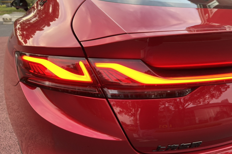 名爵 MG7 2023款 2.0T 自动Trophy+激擎耀世版车身外观6013