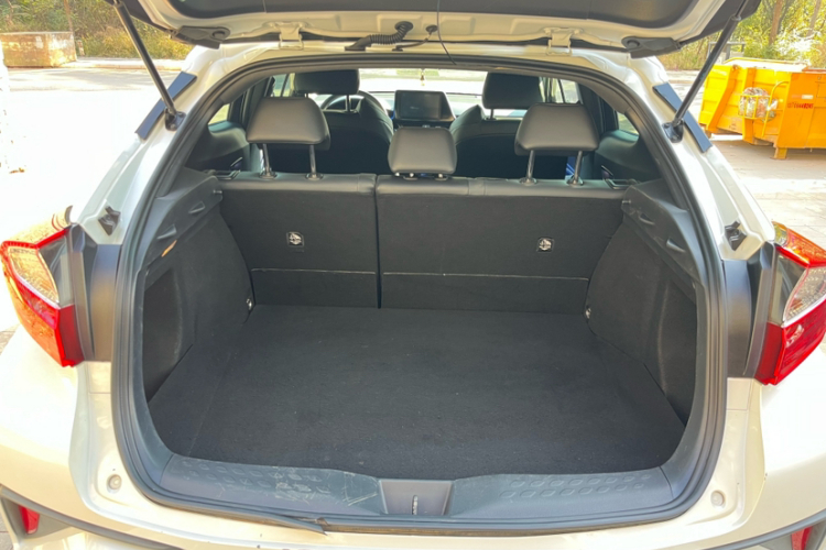 丰田C-HR 2020款 2.0L 领先版局部细节9009