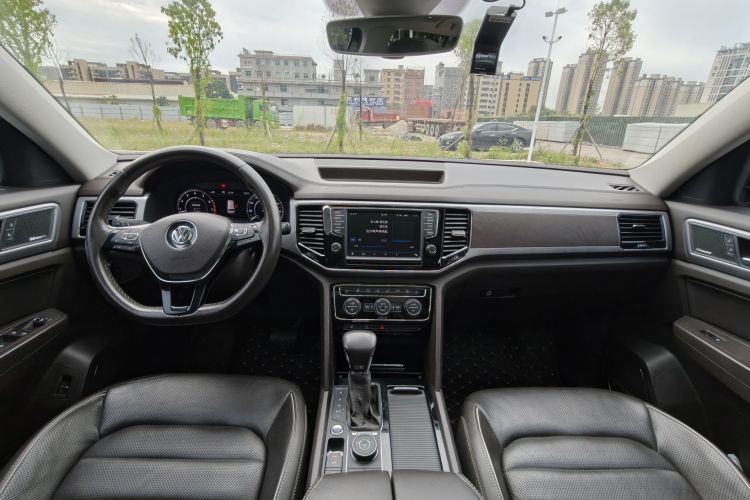 大众 途昂 2017款 530 V6 四驱至尊旗舰版中控内饰7002