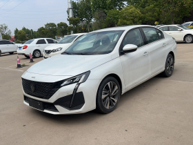 标致408 2022款 1.6T 追光版