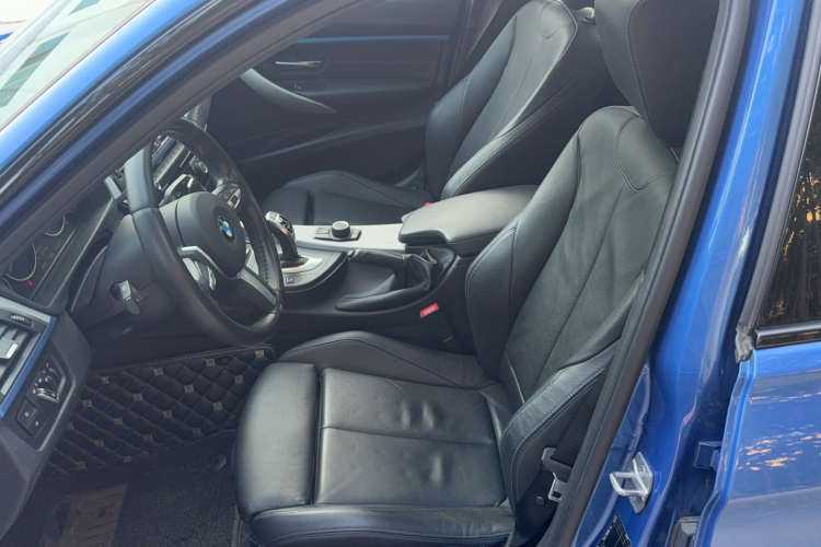 宝马3系 2018款 320i M运动套装局部细节19