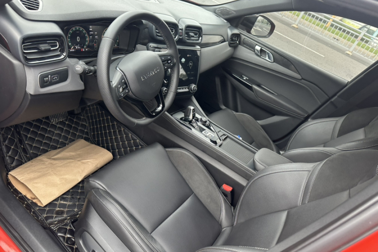 领克03 2021款 1.5TD DCT劲Plus中控内饰7002