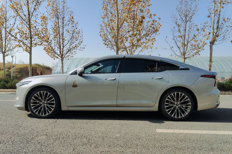 奔腾B70 2021款 1.5T 自动驭享型车身外观6004