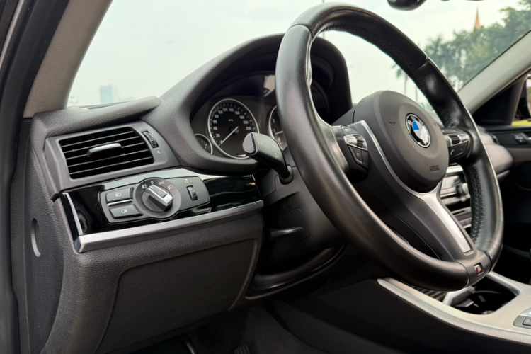 宝马X4 2016款 xDrive20i M运动型中控内饰7010