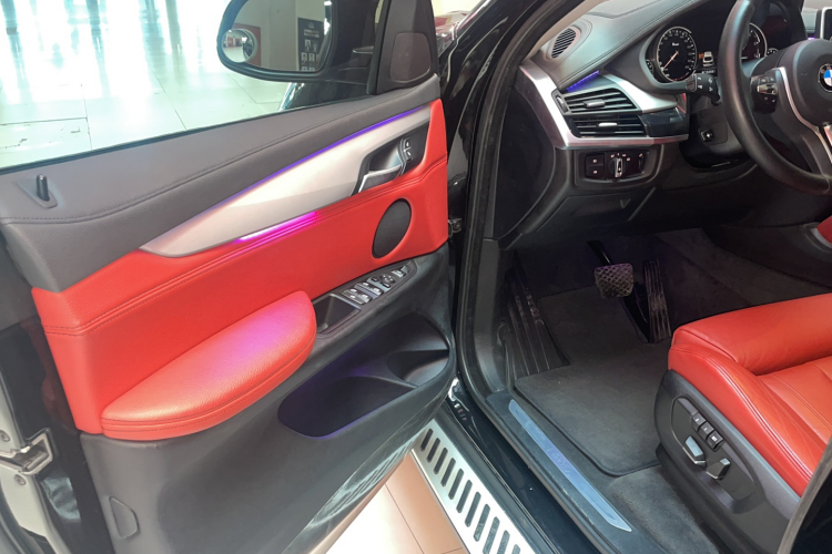 宝马X6（平行进口） 中控内饰7002