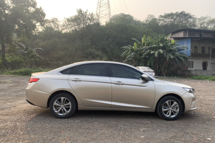吉利汽车 帝豪GL 2020款 1.5T DCT豪华型车身外观6005