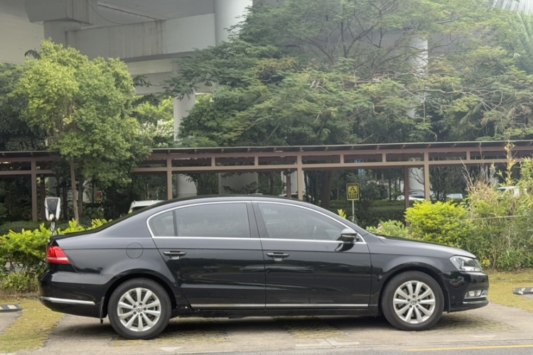 大众 迈腾 2015款 1.8TSI 领先型车身外观6009