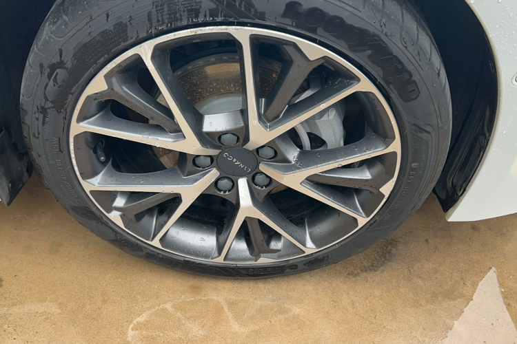 领克03 2019款 2.0TD 自动劲Pro版局部细节9002