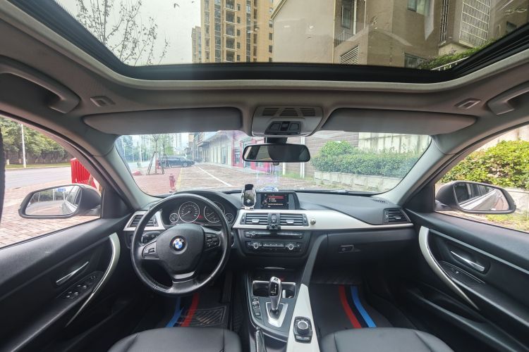 宝马3系 2015款 316Li 时尚型中控内饰7003