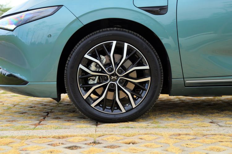 小鹏P5 2024款 500Pro版车身外观6006